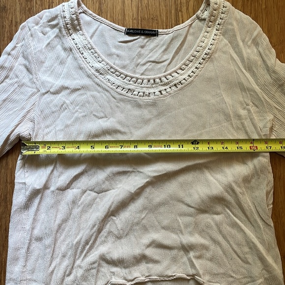 Harlowe and Graham Flowy Blouse - Picture 3 of 3